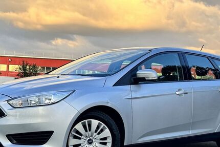 Ford Focus 72.893 km 10.700 &euro; Dietzenbach 63128