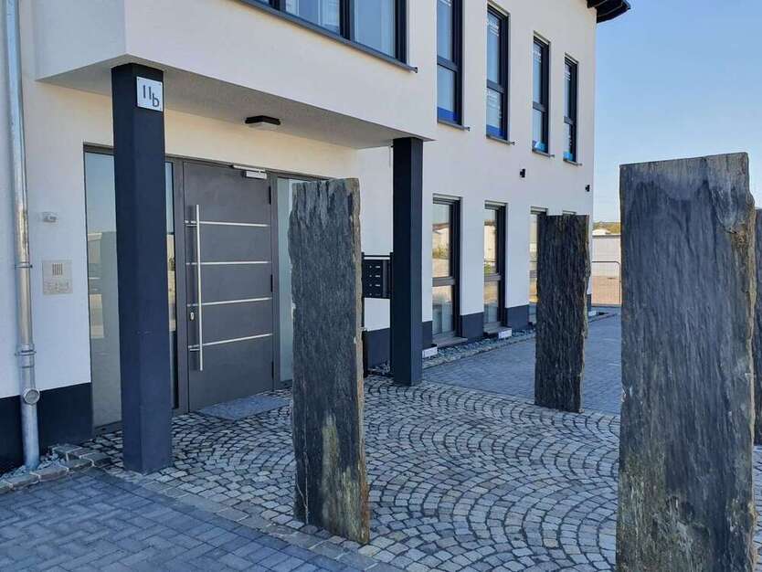 Büro in Mülheim-Kärlich 1.100 € 86 m²
