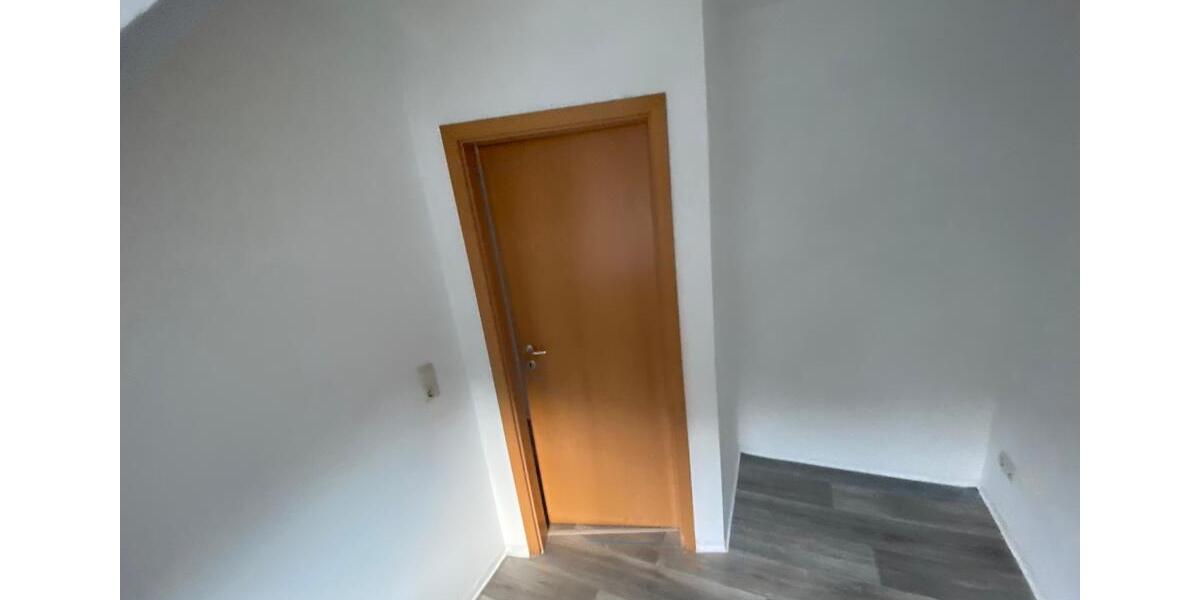 Etagenwohnung Greiz - 2 Zimmer, 27 m&sup2;, 199&euro; | Angebot:26658962