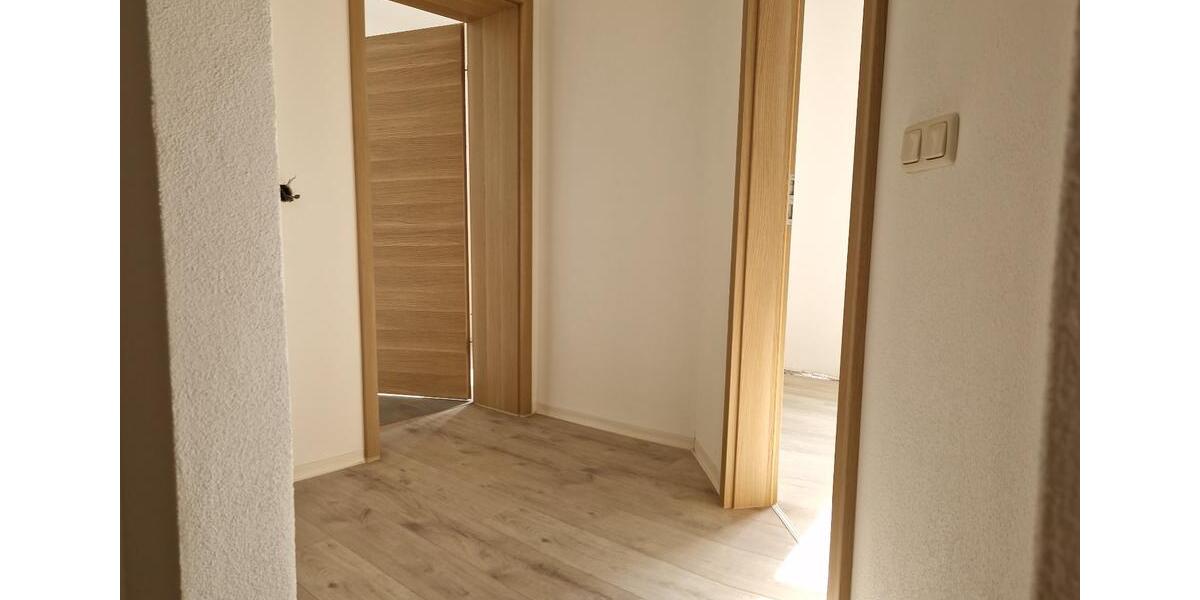 Etagenwohnung Limbach-Oberfrohna Oberfrohna - 5 Zimmer, 139 m&sup2;, 810&euro; | Angebot:26675798
