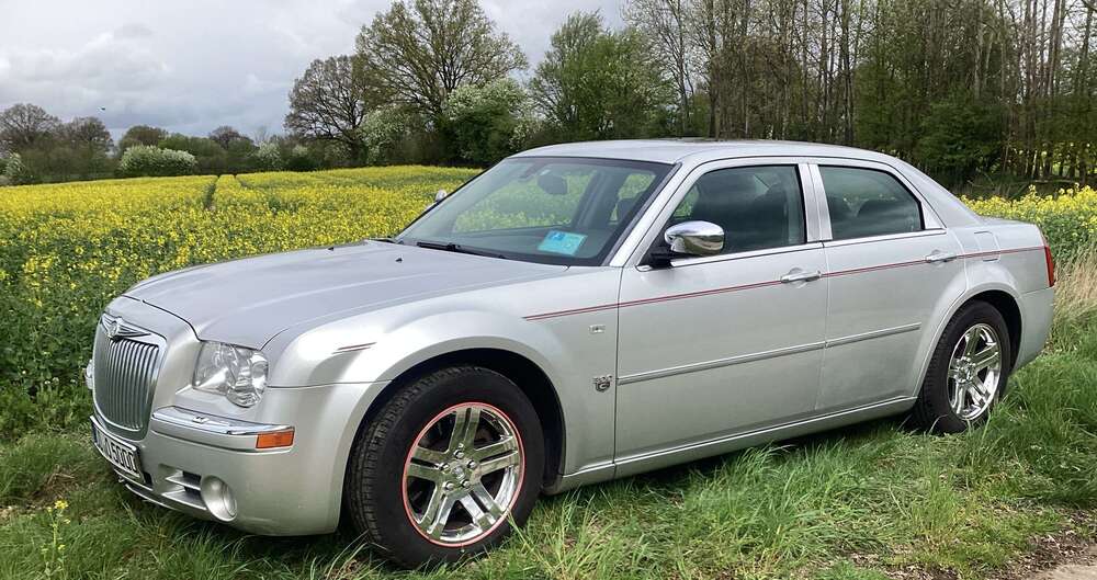 Chrysler 300C 198.000 km 9.800 &euro; Bargteheide, Stadt 22941