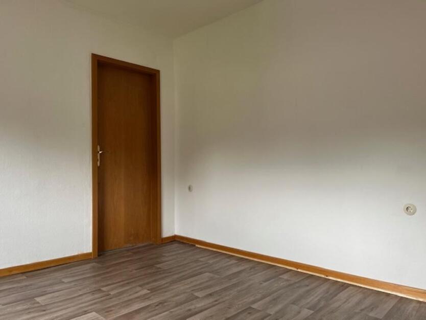 Zweizimmerwohnung mit neuer Einbauküche zu vermieten zimmer