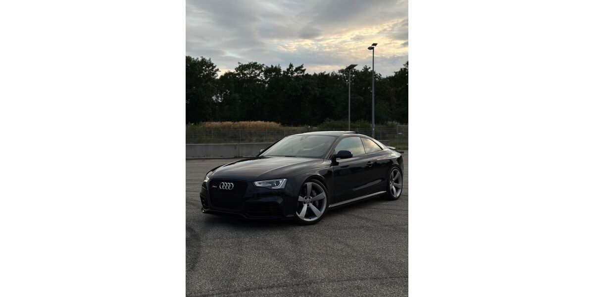 Audi RS5 128.000 km 32.299 &euro; Dudenhofen 67373