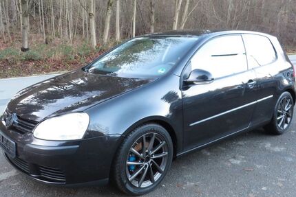 VW Golf 228.500 km 2.250 &euro; Bad Grund 37539