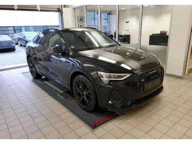 Audi e-tron 34.270 km 42.901 &euro; Cuxhaven 27472