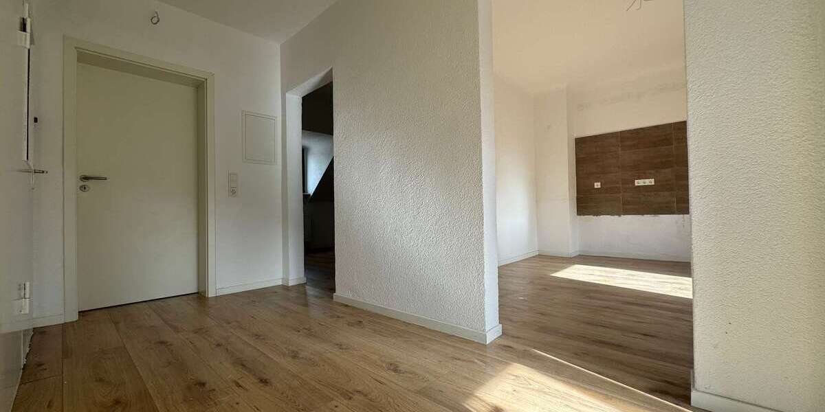 Helle 3-Zimmer-Dachgeschosswohnung in St. Ingbert-Rentrisch ( Saniert) - 3- Saarbrücken | Angebot:27111787