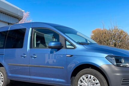 VW Caddy 105.200 km 16.990 &euro; Iserlohn 58640