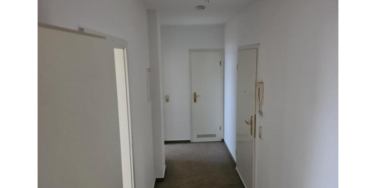 Dachgeschoßwohnung Apolda - 2 Zimmer, 58 m&sup2;, 73.000&euro; | Angebot:26907214