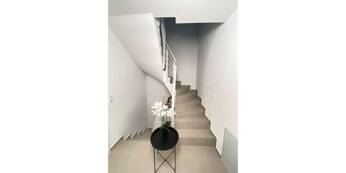 Doppelhaushälfte Kirchardt - 4.5 Zimmer, 130 m&sup2;, 1.650&euro; | Angebot:24715119