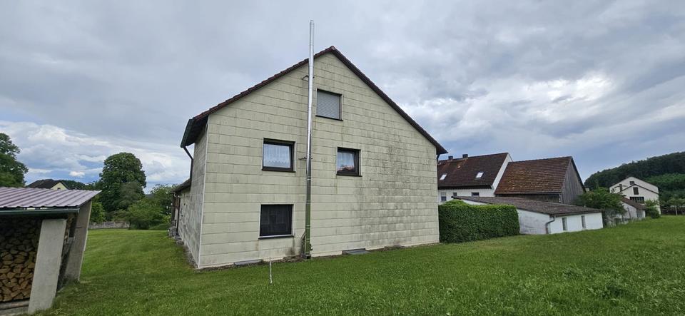 Einfamilienhaus Königstein - 9 Zimmer, 274 m&sup2;, 490.000&euro; | Angebot:26905694