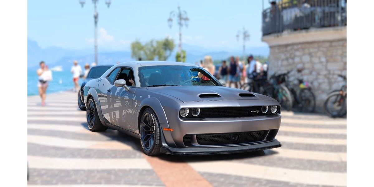 Dodge Challenger 41.000 km 77.777 &euro; Unterneukirchen 84579