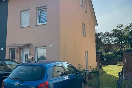 VON PRIVAT - Modernes Reihenendhaus in bester Lage, 2x Stellplatz 6 zimmer