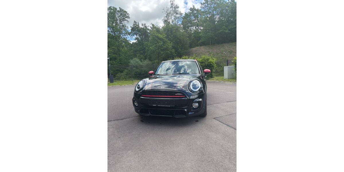 Mini Cooper 96.000 km 15.000 &euro; Burg 39288