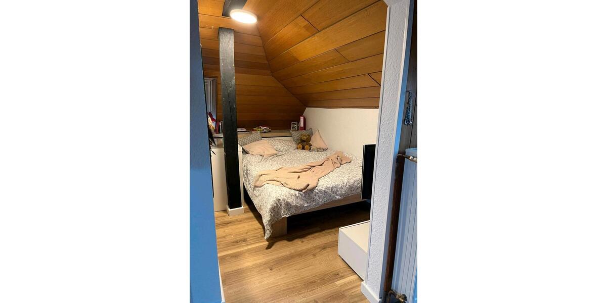 Dachgeschoßwohnung Hambergen - 2 Zimmer, 28 m&sup2;, 550&euro; | Angebot:25545514