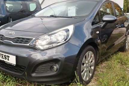 Kia Rio 189.000 km 3.990 &euro; Kreuztal 57223