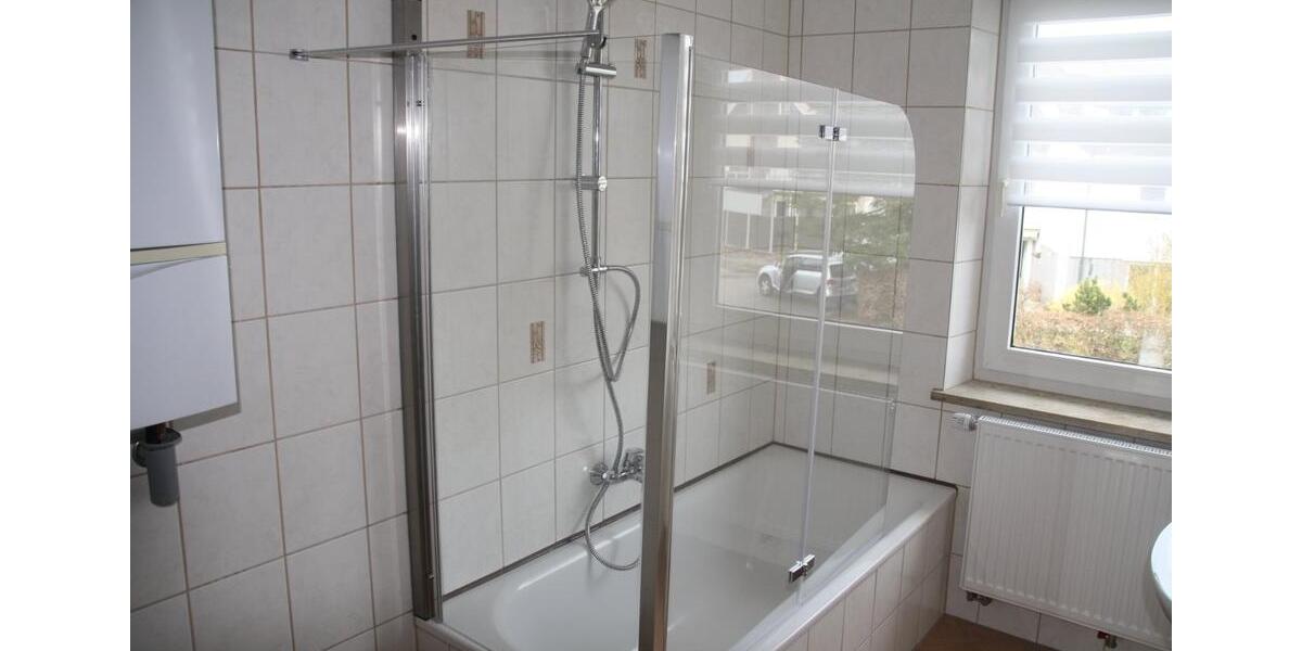 Etagenwohnung Neutraubling - 3.5 Zimmer, 85 m&sup2;, 1.150&euro; | Angebot:25148487