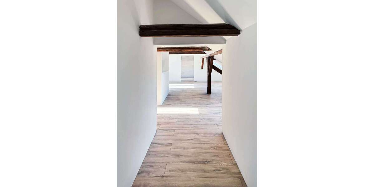 Etagenwohnung Haldensleben - 2.5 Zimmer, 87 m&sup2;, 870&euro; | Angebot:26493121