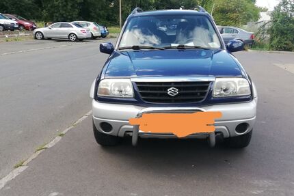 Suzuki Vitara 155.296 km 3.250 € Erfurt 99084