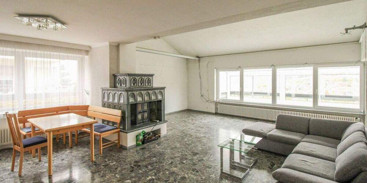Einfamilienhaus Pfullingen - 7 Zimmer, 229 m&sup2;, 674.000&euro; | Angebot:24858592