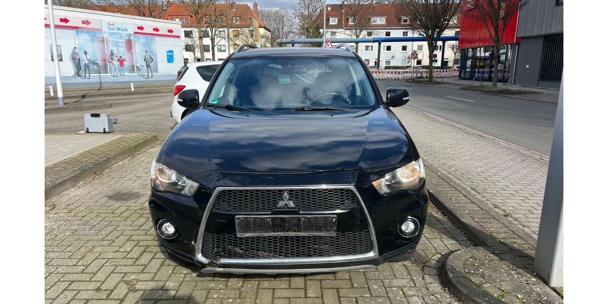 Mitsubishi Outlander 190.000 km 8.999 &euro; Bremen 28199
