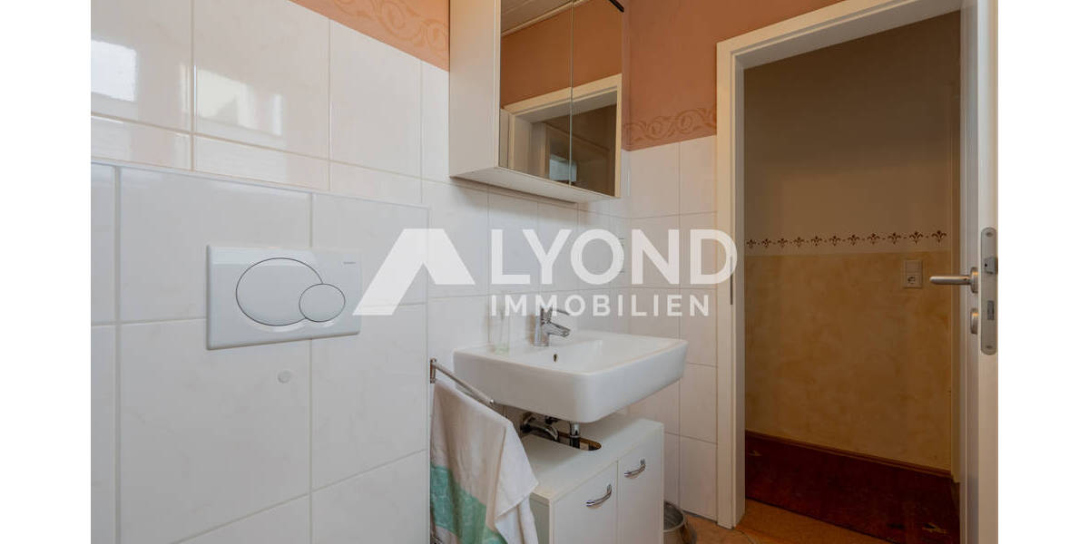 Einfamilienhaus Diemelstadt / Helmighausen Helmighausen - 1 Zimmer, 239 m&sup2;, 299.999&euro; | Angebot:25676625