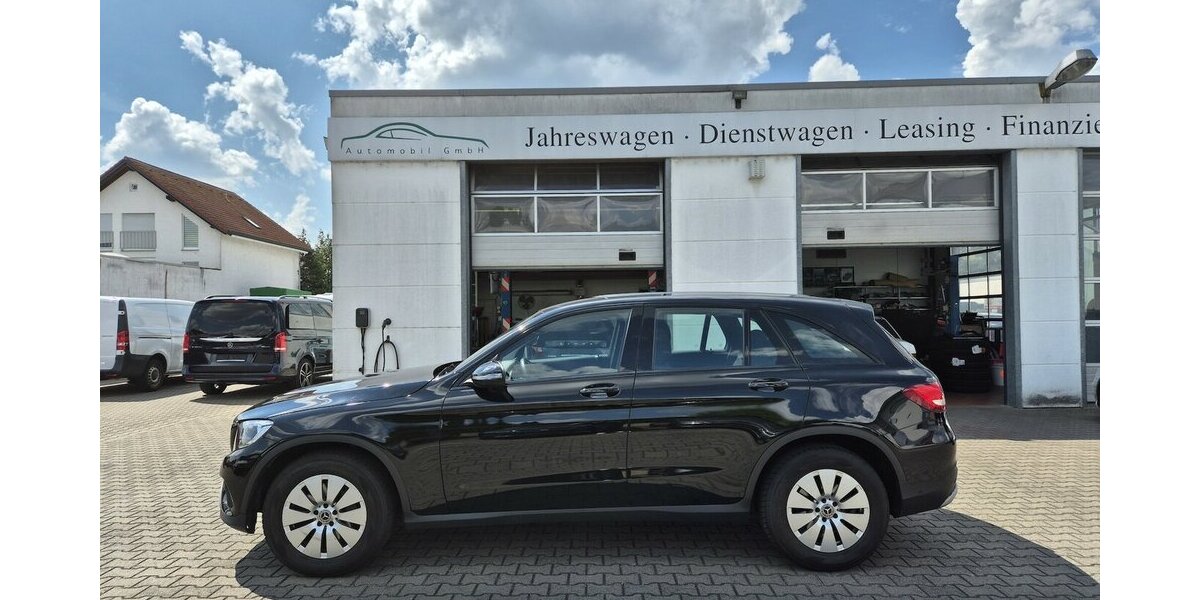 Mercedes-Benz GLC 250 4M Distronic, Rückfahrkamera, AppleCarplay 112.301 km 19.990 &euro; Rodgau 63110