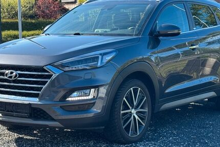 Hyundai TUCSON 83.500 km 18.990 &euro; Würselen 52146