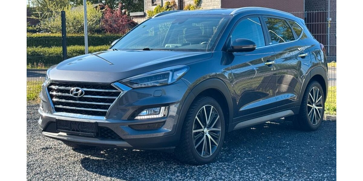 Hyundai TUCSON 83.500 km 18.990 &euro; Würselen 52146