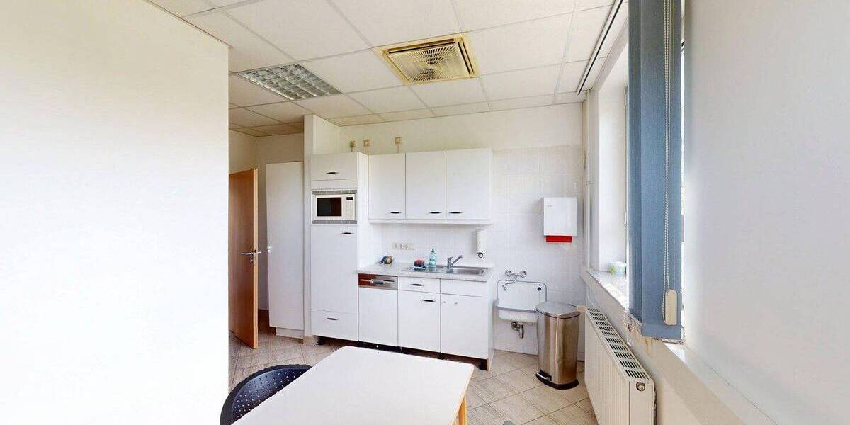 Gewerbeobjekt Seddiner See Neuseddin - 4 Zimmer, 150 m&sup2;, 1.875&euro; | Angebot:25971787
