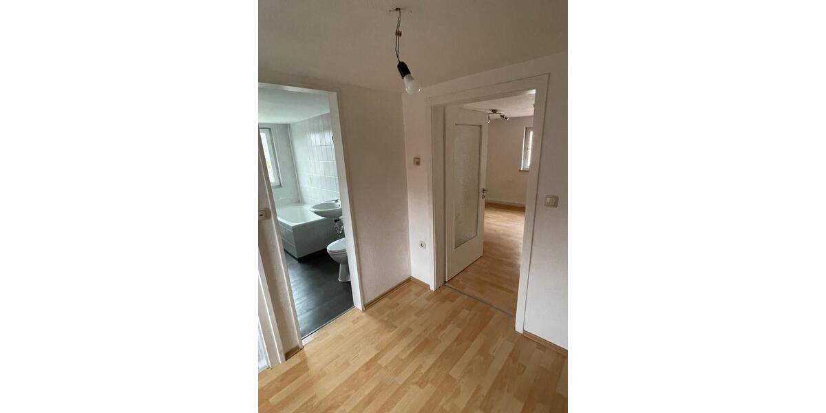 Schönes Wohnhaus mit Garten und Carport zur Miete 4 zimmer