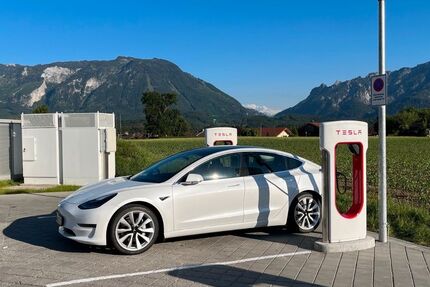 Tesla Model 3 125.000 km 21.499 € Lippstadt 59555