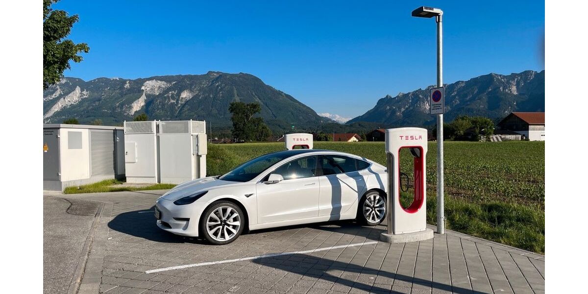 Tesla Model 3 125.000 km 21.499 &euro; Lippstadt 59555