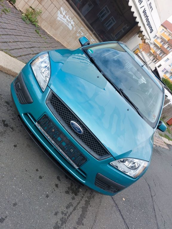Ford Focus 99.963 km 2.999 € Plauen 08523