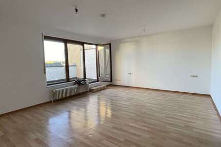 Wohnung zum Mieten in Böblingen 400 € 38.52 m² 1 zimmer