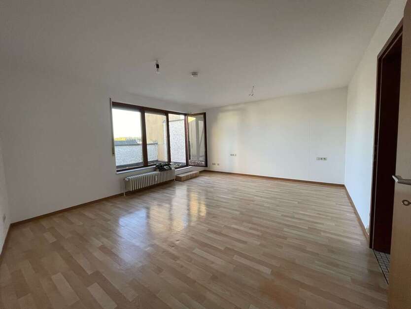 Wohnung zum Mieten in Böblingen 400 € 38.52 m² 1 zimmer