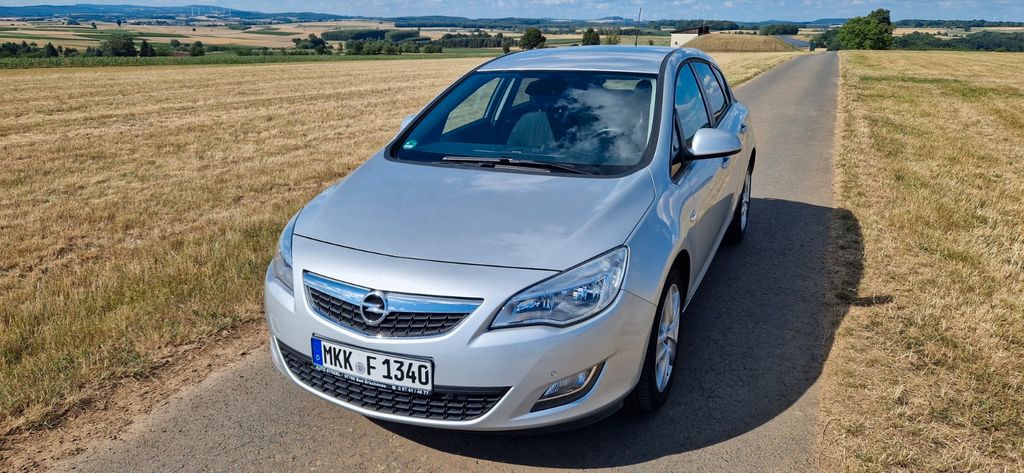 Opel Astra 110.700 km 6.899 &euro; Brachttal - Udenhain 63636