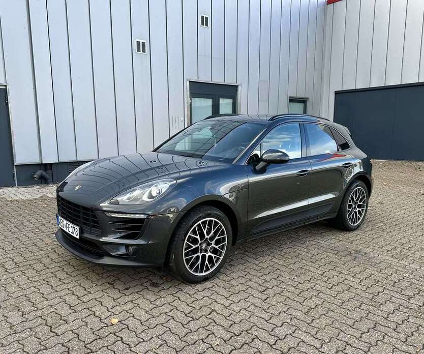 Porsche Macan 107.900 km 37.500 € Wesel 46485