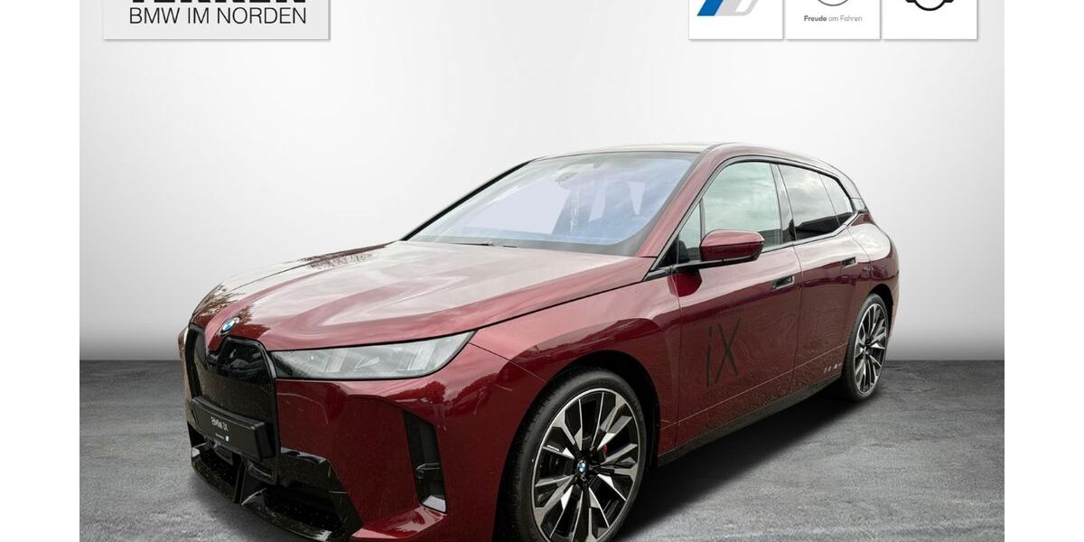 BMW iX 2.900 km 81.990 &euro; Leer 26789