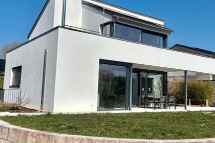 Haus Hohentengen am Hochrhein - 4.5 Zimmer, 155 m&sup2;, 2.150&euro; | Angebot:26287823