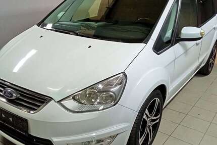 Ford Galaxy 290.000 km 3.900 € Lahr/Schwarzwald 77933