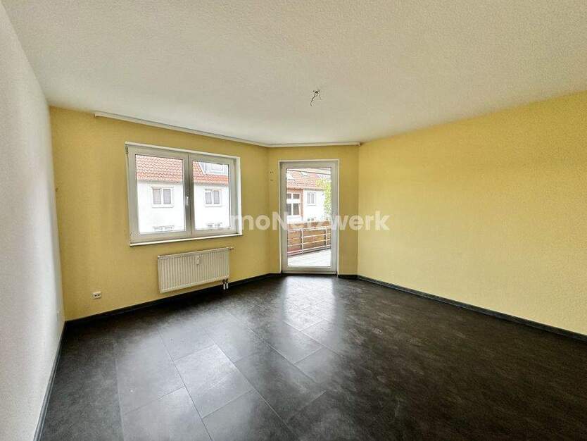 Großzügige, helle Wohnung mit durchdachtem Grundriss in ruhiger Lage mit Südwestbalkon, großes Bad 2 zimmer