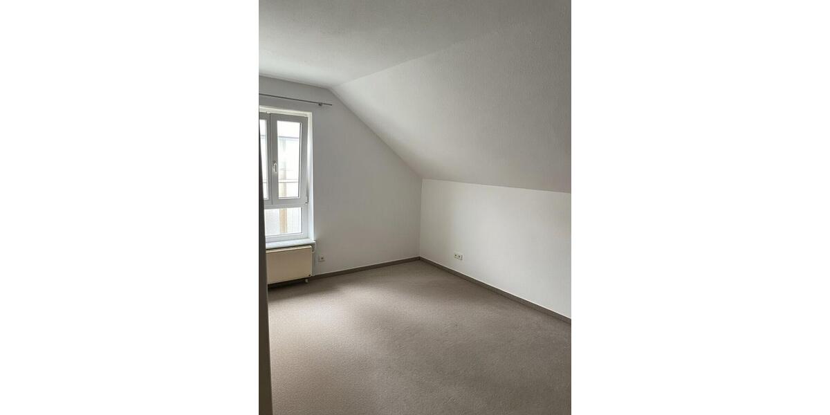 Dachgeschoßwohnung Bretzfeld - 3 Zimmer, 86 m&sup2;, 1.150&euro; | Angebot:24846759