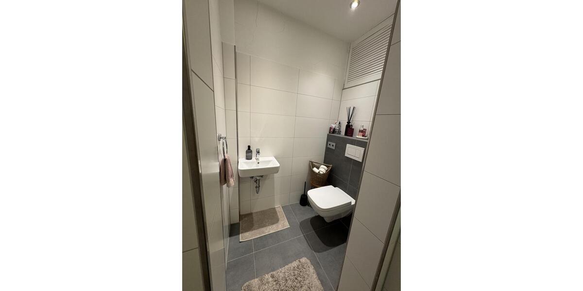 Etagenwohnung Gelsenkirchen - 5 Zimmer, 146 m&sup2;, 1.100&euro; | Angebot:26244605