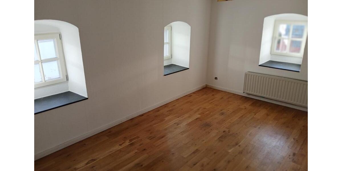 Bauernhaus, Landhaus Antweiler - 5 Zimmer, 130 m&sup2;, 1.200&euro; | Angebot:25645965