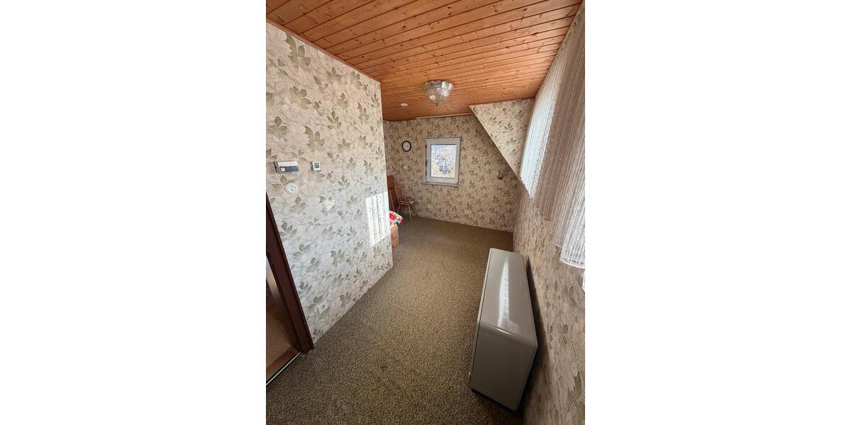 Einfamilienhaus Marktredwitz - 8 Zimmer, 132 m&sup2;, 114.900&euro; | Angebot:25324190