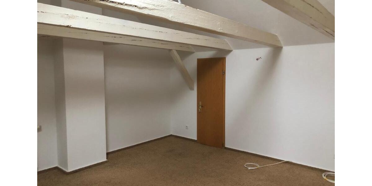 Etagenwohnung Werdau - 3.5 Zimmer, 90 m&sup2;, 495&euro; | Angebot:26252666