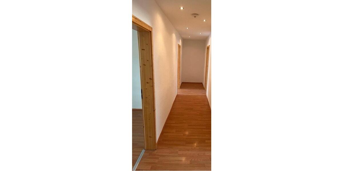 Bauernhaus, Landhaus Gottmadingen - 10 Zimmer, 329 m&sup2;, 269.000&euro; | Angebot:26446872