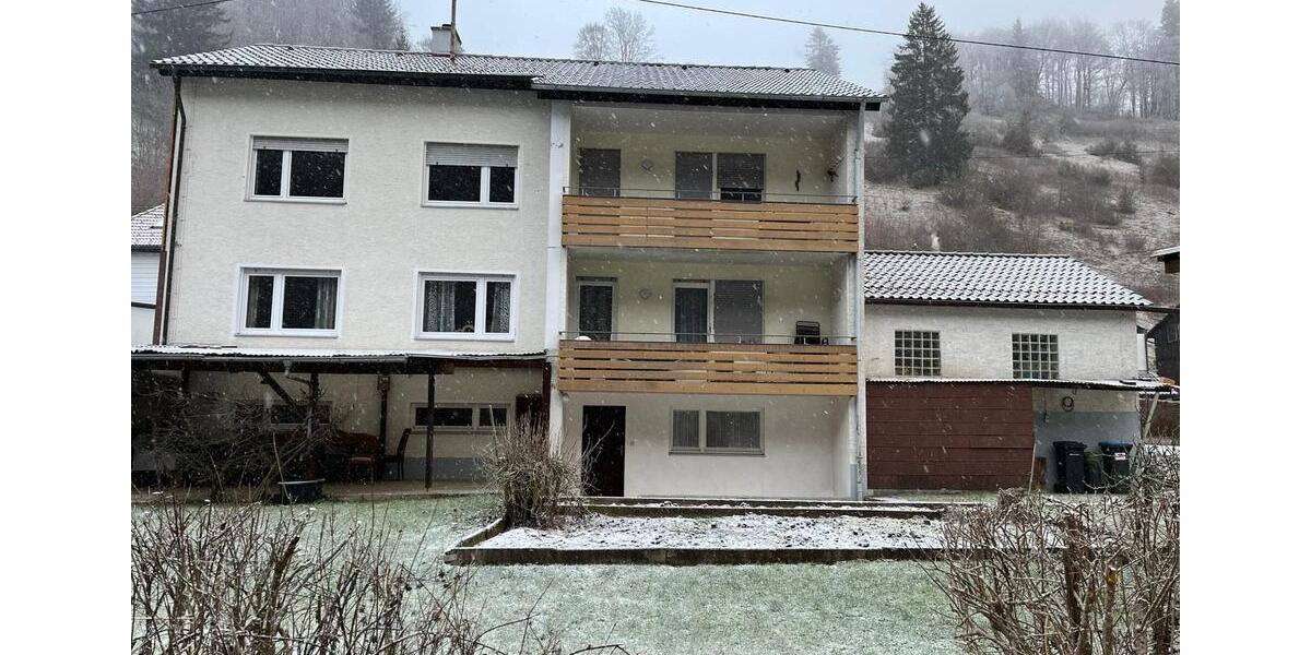 Etagenwohnung Bad Urach - 4 Zimmer, 95 m&sup2;, 190.000&euro; | Angebot:24868932