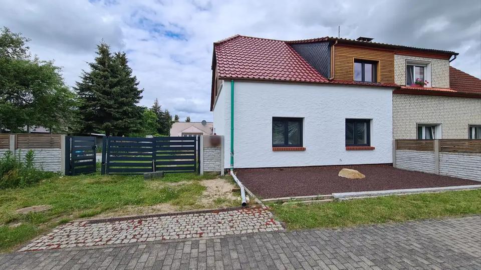 Doppelhaushälfte Doberlug-Kirchhain Kirchhain - 5 Zimmer, 160 m&sup2;, 215.000&euro; | Angebot:26120375