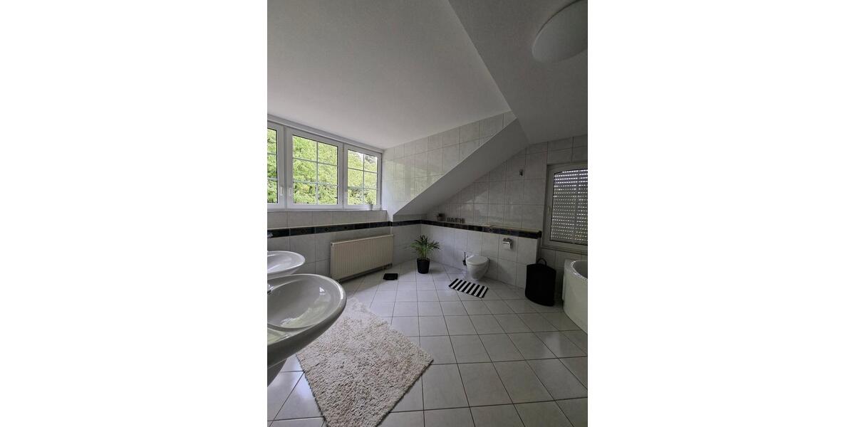 Einfamilienhaus Lebach - 10 Zimmer, 292 m&sup2;, 449.700&euro; | Angebot:27425674
